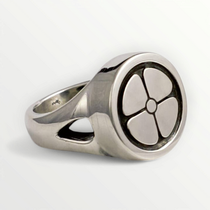 Stamm Hardware signet ring clover - polished silver